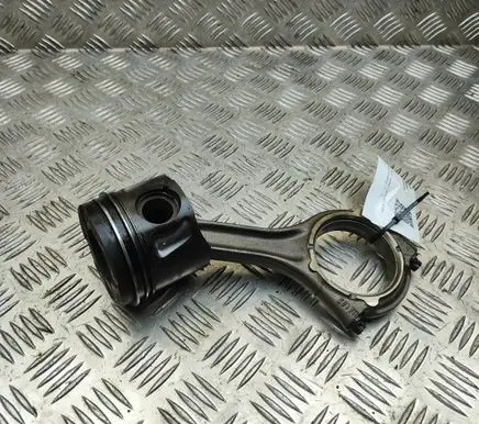 Jeep Grand Cherokee (WK) Piston K68147233AA K68147228AA