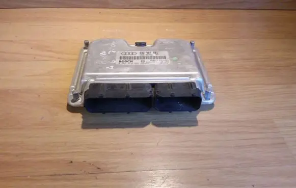 Audi A6 S6 C5 4B Engine control unit/module 0281010096 4B2907401