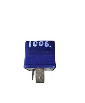 Audi A6 S6 C5 4B Other relay 8A0951253