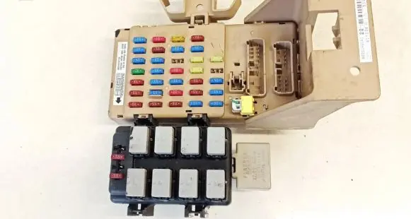 Volvo S60 Fuse box set 82201ag041 805039