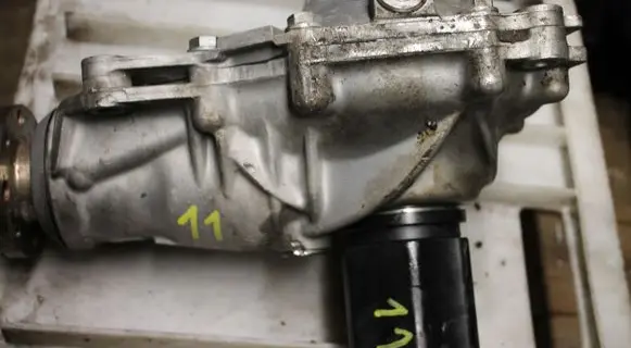 BMW 3 E90 E91 Gearbox transfer box case 78888