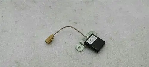 Jaguar XK - XKR Aerial antenna amplifier 6W8319C024AB