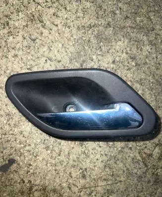 BMW 5 E39 Front door interior handle 7032926