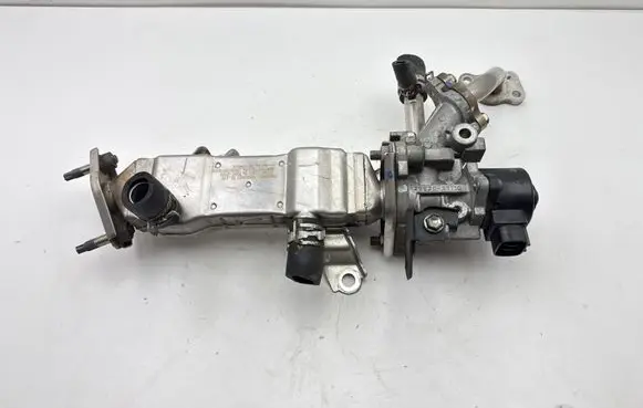 Toyota Auris 150 EGR valve cooler 2560137010 29C11A0444 J2D02072Y1AS