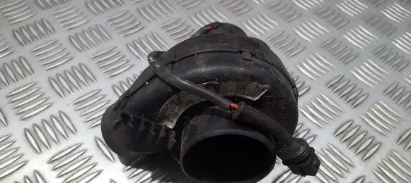Opel Omega B1 Secondary air pump 0130007810 90493287