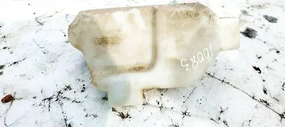 Renault Kangoo II Windshield washer fluid reservoir/tank 8200431475