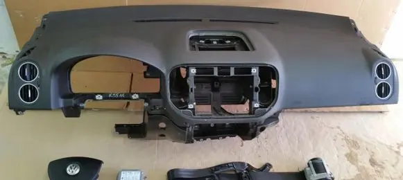Volkswagen Golf Plus Dashboard 5M1858296
