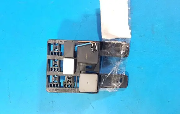 Hyundai Trajet Fuse box set 91180-3A000