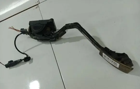 Citroen C5 Accelerator throttle pedal 9650341780