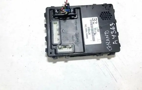 Suzuki Grand Vitara II Comfort/convenience module 3677065j40 36770-65j40