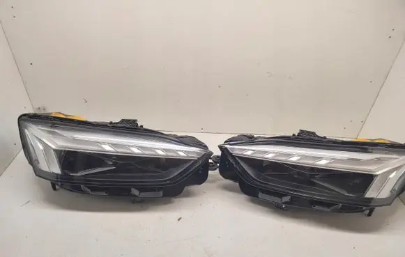 Audi A5 Headlight/headlamp