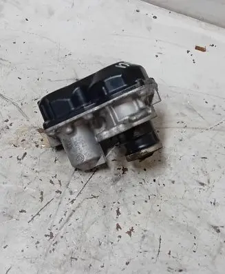 Nissan Qashqai EGR valve 147109816RK H8201061904 0445013051