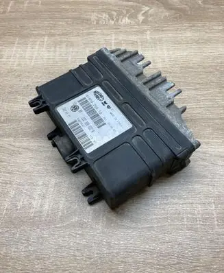 Volkswagen Golf III Engine control unit/module ECU 032906030R 6160025610