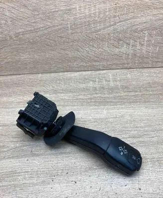 BMW 7 E38 Wiper control stalk 8352172