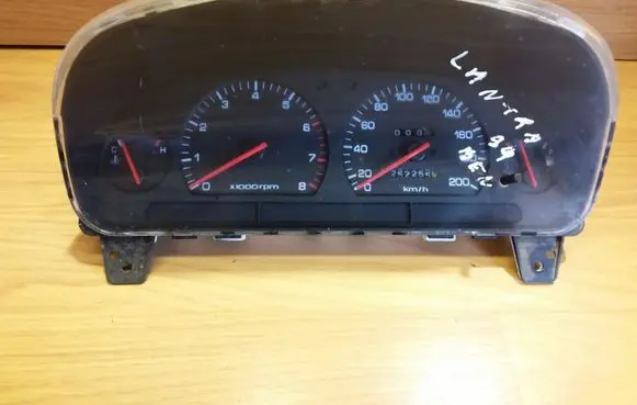 Hyundai Lantra I Speedometer (instrument cluster) 78811290