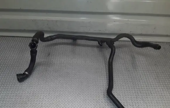 BMW 1 E81 E87 Engine coolant pipe/hose 7526917