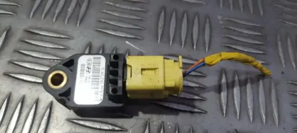 Hyundai Sonata Airbag deployment crash/impact sensor 959202F100