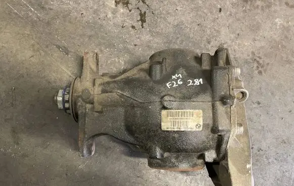 BMW X4 F26 Rear differential 7592013