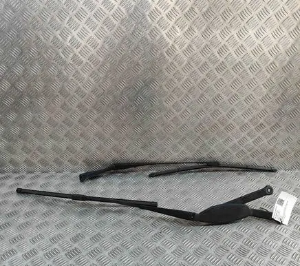 Mercedes-Benz C W205 Windshield/front glass wiper blade W000051792 W000051786