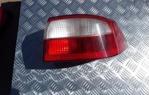 Renault Laguna II Rear/tail lights 8200002474