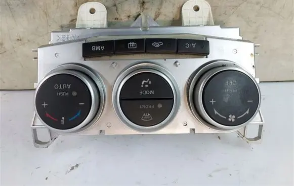 Mazda 5 Climate control/heater control trim K1900CC30