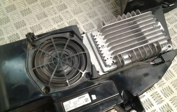 Audi RS4 Sound amplifier 8E09035382E 8E090355003
