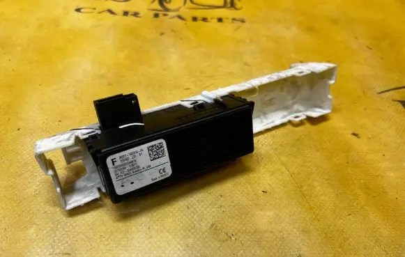 Ford Bronco Oil pressure relay M2DT-18D816-FA M2DT18D816FA