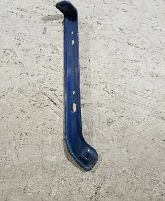 Ford Mustang VI Fender mounting bracket FR3B16C199BC