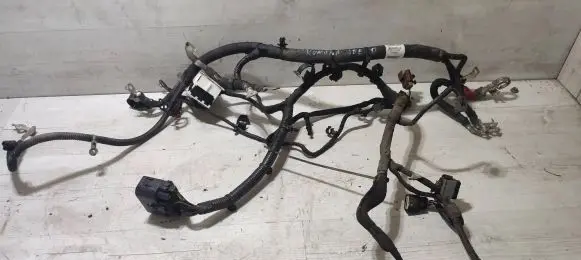 Jeep Cherokee Engine installation wiring loom 68165483AE VV68832 P68165483AE