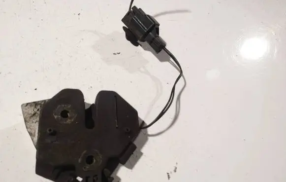 Volvo XC70 Engine bonnet/hood lock/catch 9483785 9483767l