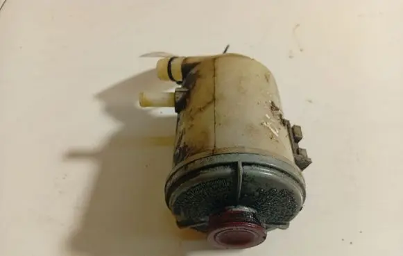 Honda CR-V Power steering fluid tank/reservoir