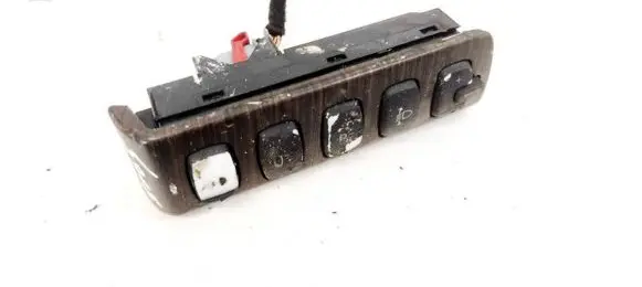 Fog light switch