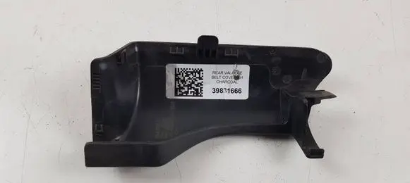 Volvo XC60 Seat belt trim 39831666