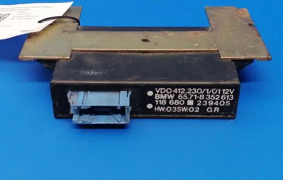 BMW 7 E38 Cruise control unit/module 8352613 65718352613 412230