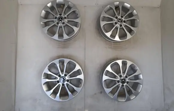 Mercedes-Benz GLA W156 X156 R17 alloy rim A1564011700