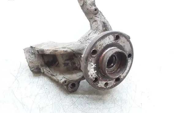 Volvo V70 Front wheel hub spindle knuckle