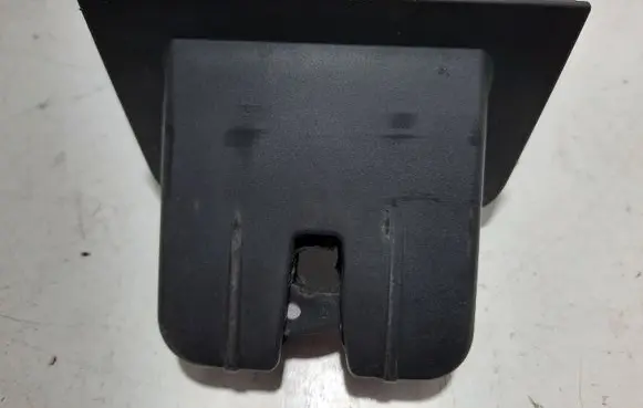 Loading door lock