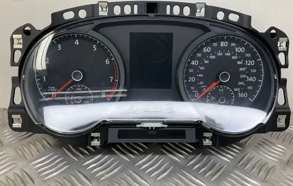 Volkswagen Golf VII Speedometer (instrument cluster) 5G0920961