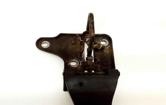 Skoda Octavia Mk3 (5E) Engine bonnet (hood) release handle 5E0823186B