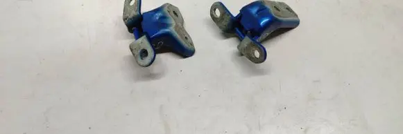 Front door hinge set