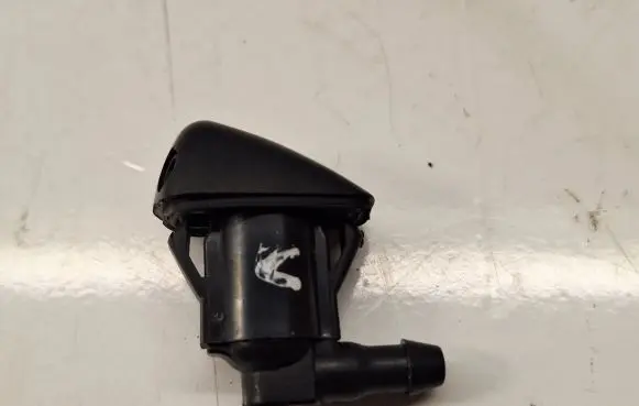 Toyota Corolla Verso AR10 Windshield washer spray nozzle 8538164020
