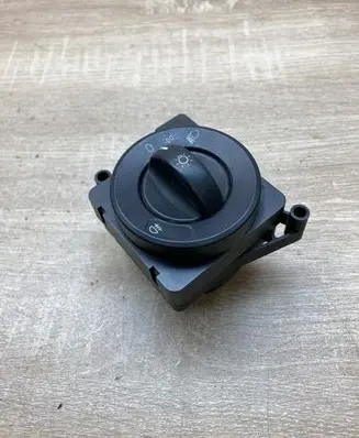 Mercedes-Benz Sprinter W906 Light switch 9065450104