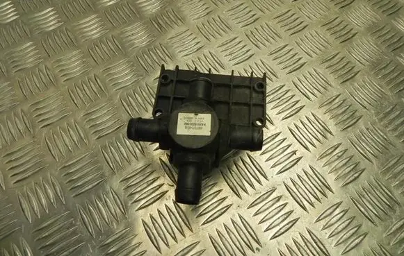 Tesla Model S Engine coolant pipe/hose 600737000B