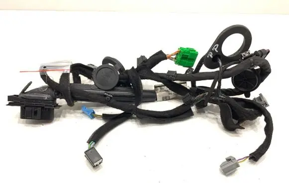Volvo V40 Front door wiring loom 31334104