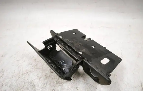 Audi A4 S4 B5 8D Car ashtray 8D0857951B