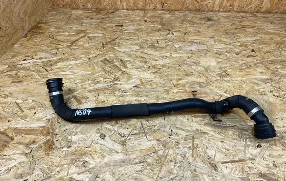 Volvo XC40 Engine coolant pipe/hose 32249610