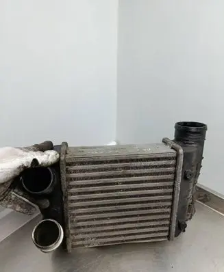 Skoda Superb B5 (3U) Intercooler radiator 4F0145805E