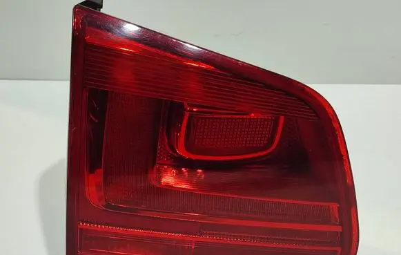 Volkswagen Tiguan Tailgate rear/tail lights 5N0945309 3191 A046341