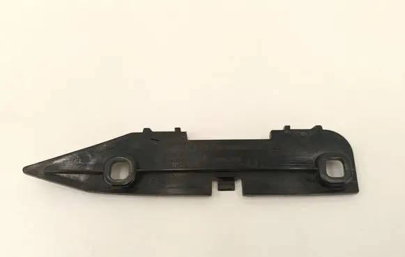 BMW 2 F46 Front bumper mounting bracket 7301575 5111 12345610