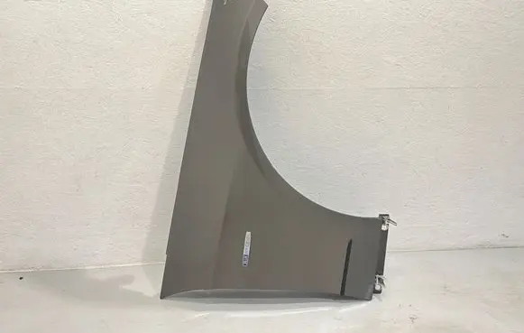 Mercedes-Benz E W212 Fender
